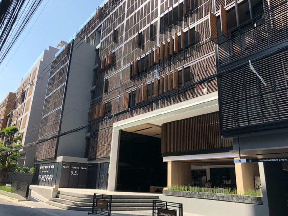 Sukhumvit Asok Modern Suite Banguecoque Exterior foto