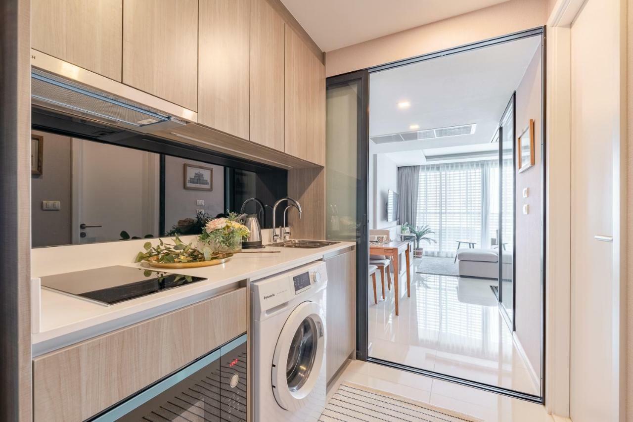 Sukhumvit Asok Modern Suite Banguecoque Exterior foto